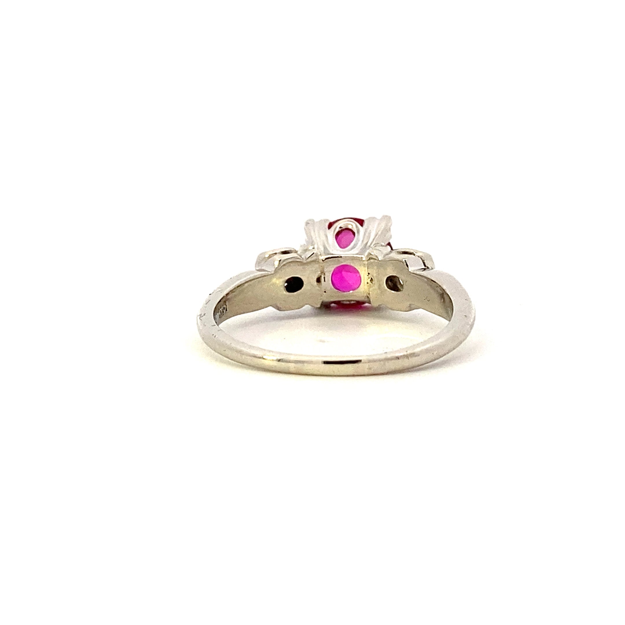 Anillo de diamantes para mujer en oro blanco de 14 quilates con zafiro rosa - 0.20ct